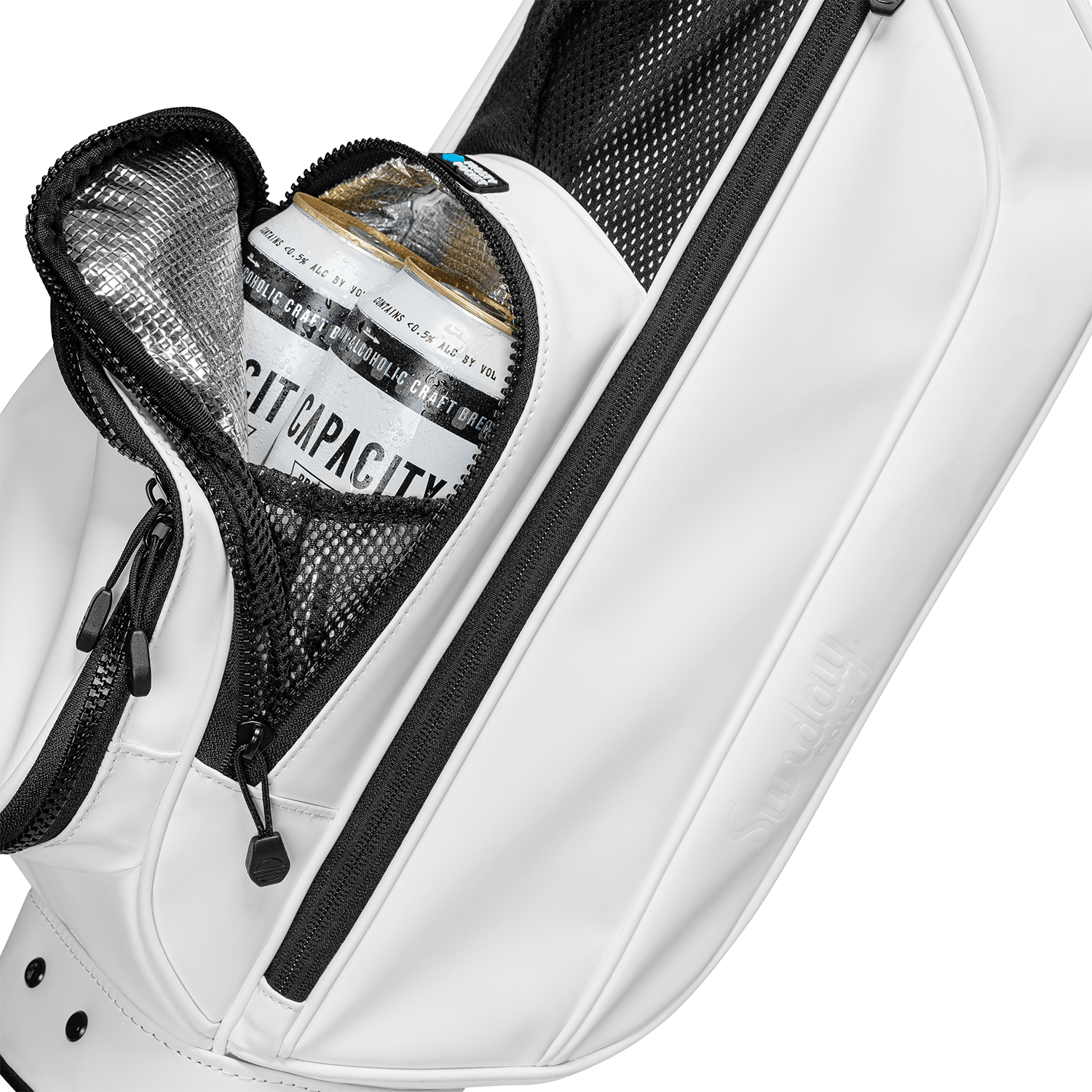 Loma XL in white vegan leather close up shot of frosty pocket with 2 cans inside