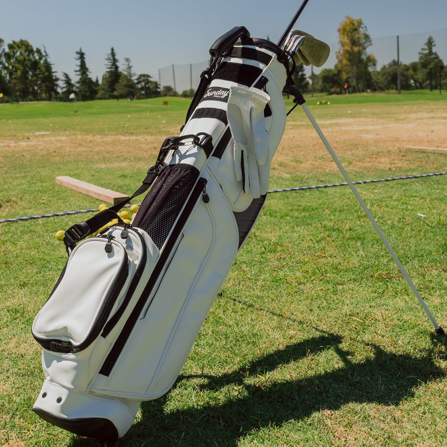 Loma XL S Class White full view shot on the course